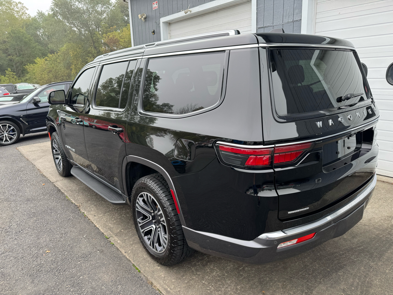 2022 Jeep Wagoneer Series III photo 6