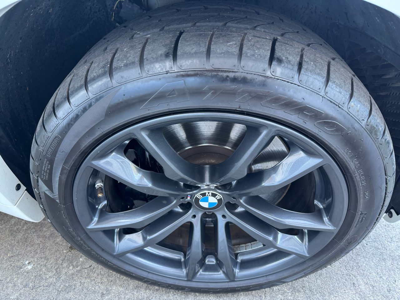2011 Bmw X5 M photo 22