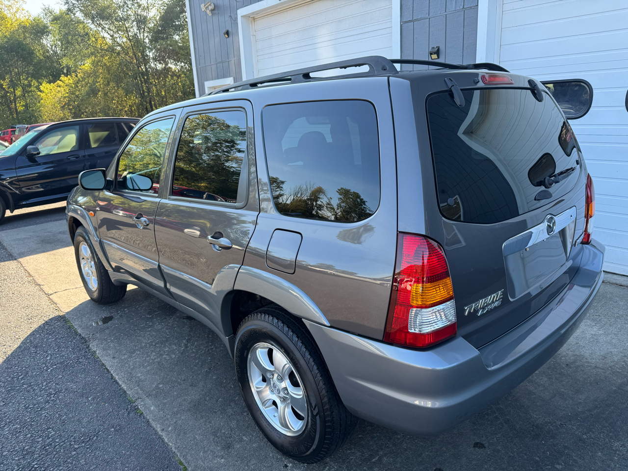 2002 Mazda Tribute LX photo 5