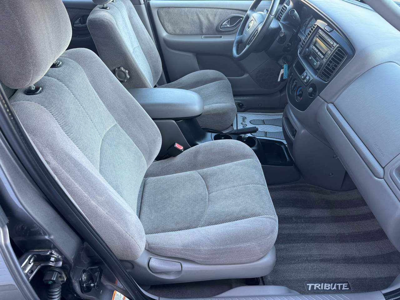 2002 Mazda Tribute LX photo 9