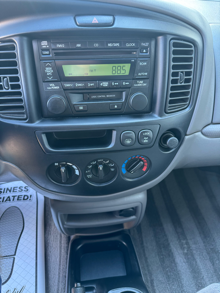 2002 Mazda Tribute LX photo 12