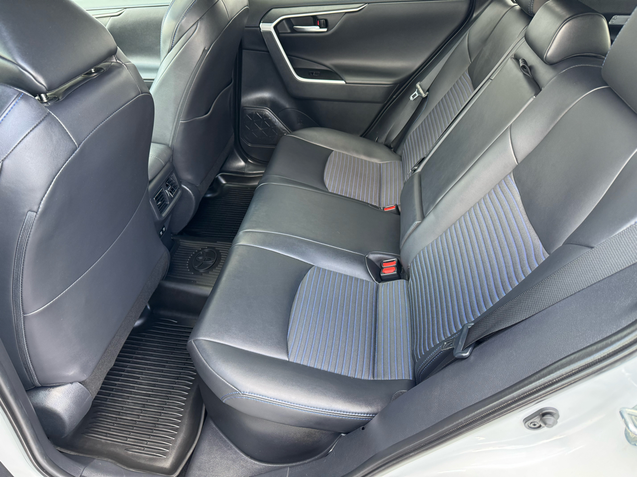 Toyota RAV4 Hybrid  2019
