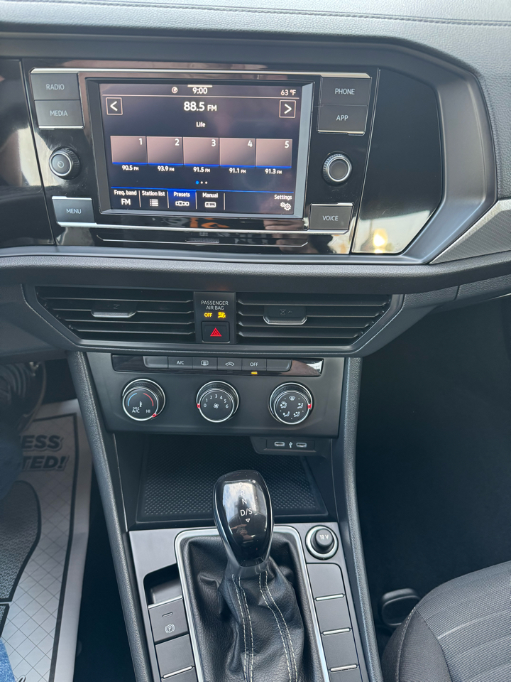 Volkswagen Jetta S 2024