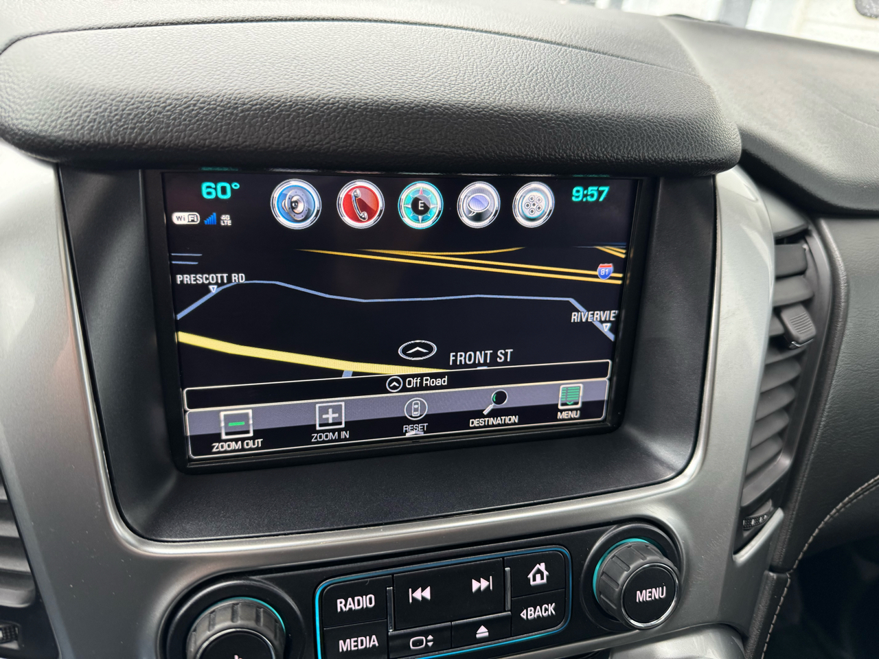 Chevrolet Suburban  2020