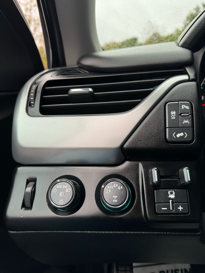 Chevrolet Suburban  2020