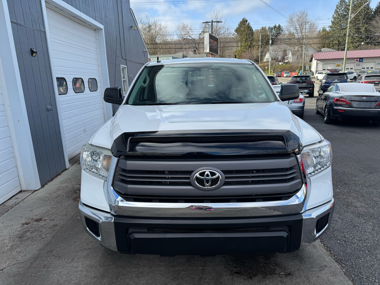 2014 Toyota Tundra SR5 Double Cab photo 2