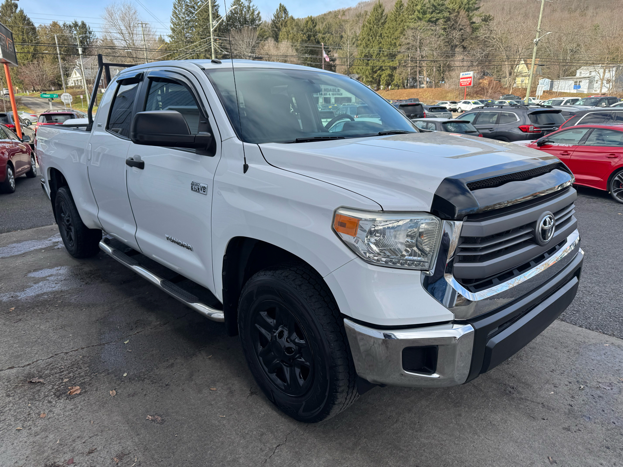 2014 Toyota Tundra SR5 Double Cab photo 3