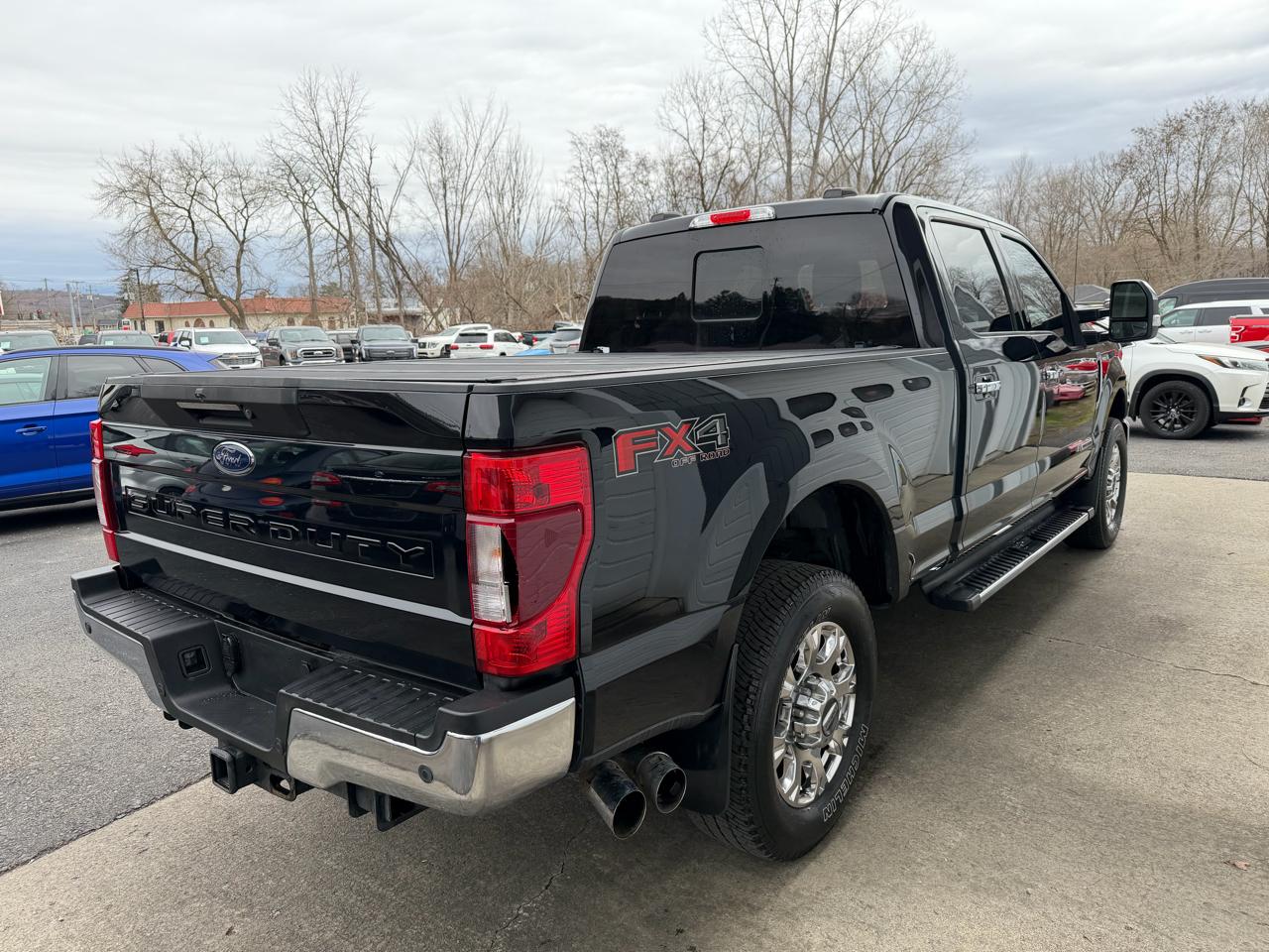 View vehicle photo 4