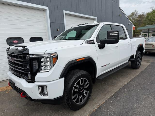 Summit White 2023 GMC Sierra 2500HD AT4 Crew Cab 4WD Pickup Truck Four-Wheel Drive Automatic
