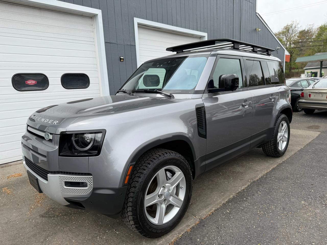 2020 Land Rover Defender SE