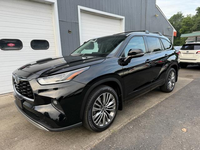 Midnight Black Metallic 2020 Toyota Highlander SUV / Crossover All-Wheel Drive Automatic