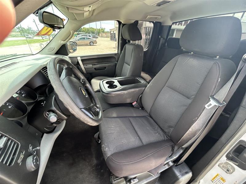 Chevrolet Silverado 1500 LS Extended Cab 2WD 2010