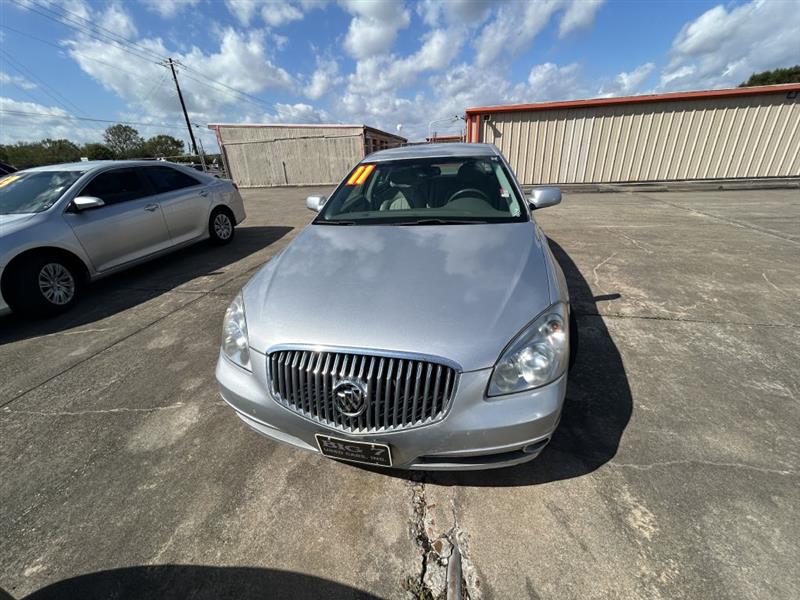 2011 Buick Lucerne CXL photo 2