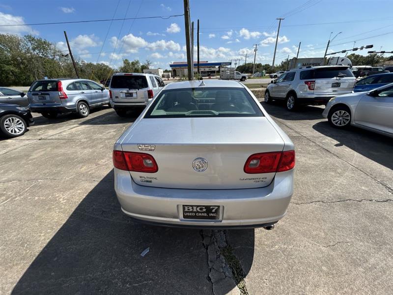 2011 Buick Lucerne CXL photo 4