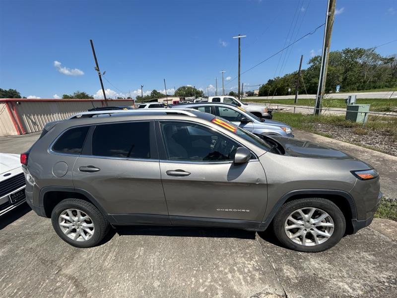 Jeep Cherokee Latitude FWD 2017 Jeep Cherokee Latitude FWD 2017