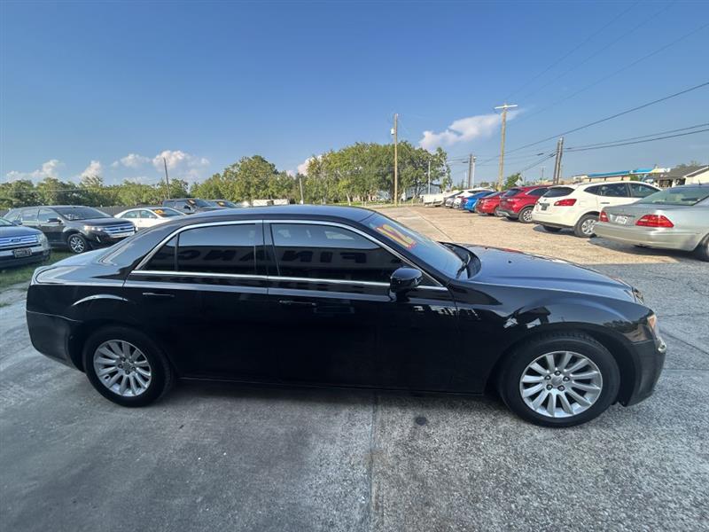 Chrysler 300 Base 2012 Chrysler 300 Base 2012