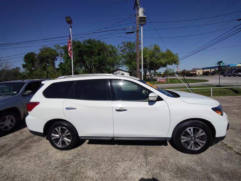 Nissan Pathfinder S 2WD 2017