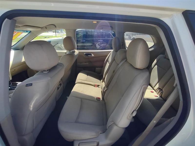 Nissan Pathfinder S 2WD 2017