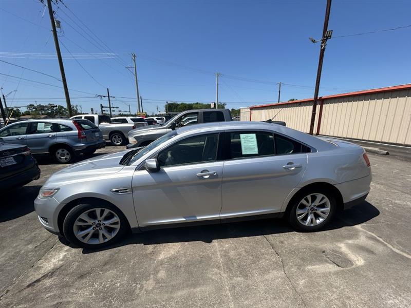 Ford Taurus SEL AWD 2012