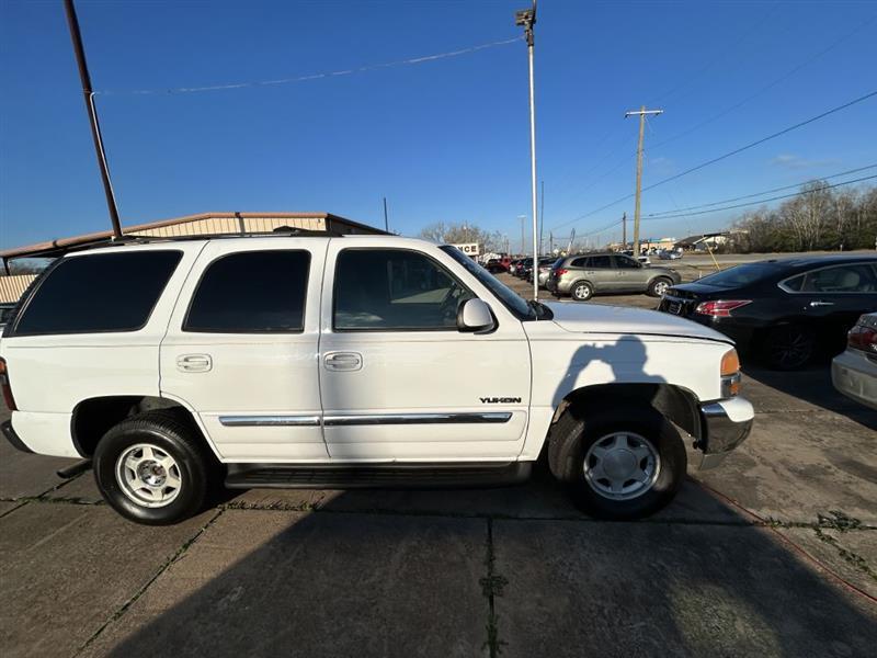 GMC Yukon 2WD 2004