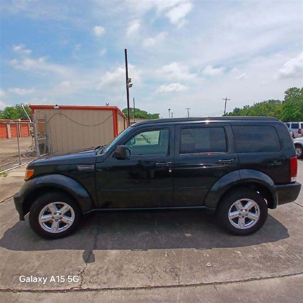 Dodge Nitro SXT 2WD 2011