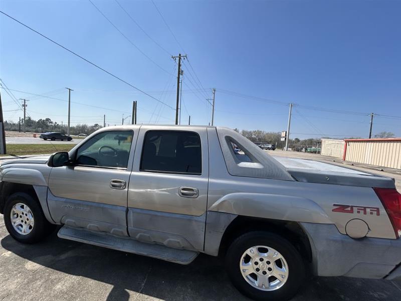 Chevrolet Avalanche 1500 2WD 2002