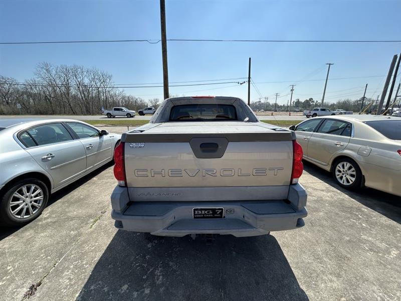 Chevrolet Avalanche 1500 2WD 2002