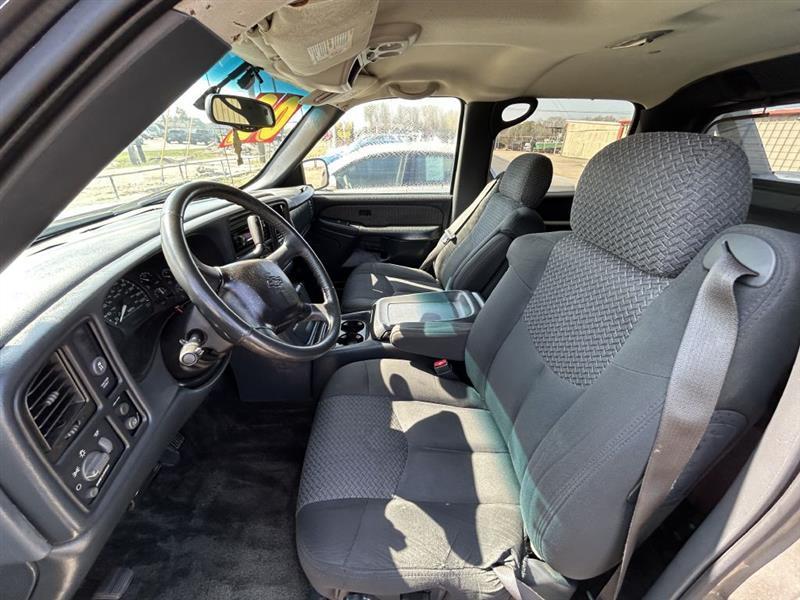 Chevrolet Avalanche 1500 2WD 2002