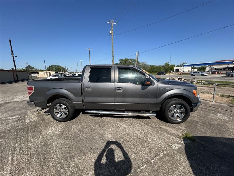 Ford F-150 XL SuperCrew 5.5-ft. Bed 2WD 2011