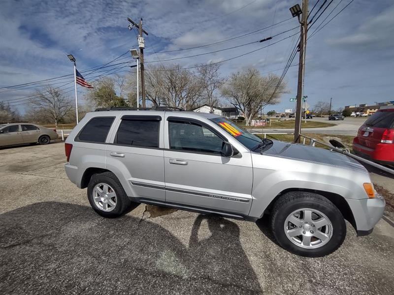 Jeep Grand Cherokee Laredo 2WD 2010