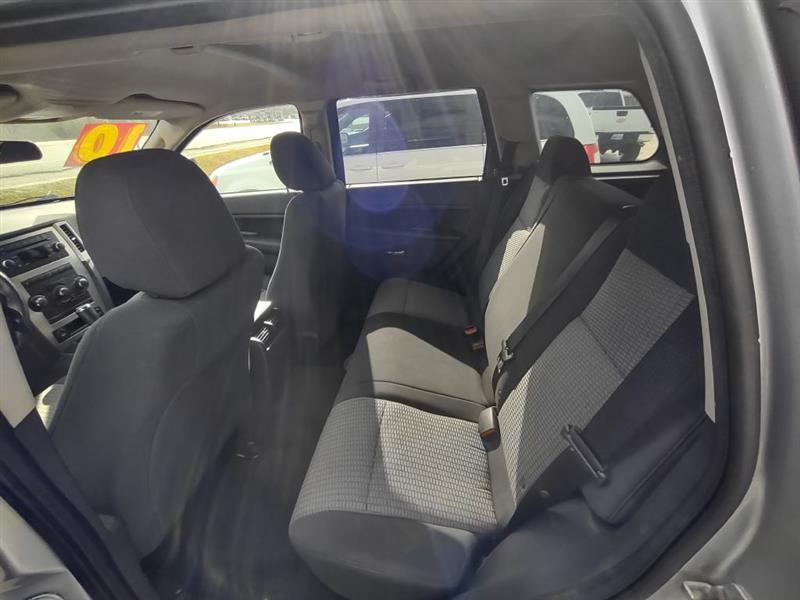 Jeep Grand Cherokee Laredo 2WD 2010