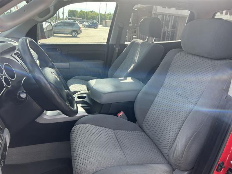 Toyota Tundra Tundra-Grade CrewMax 4.6L 2WD 2011