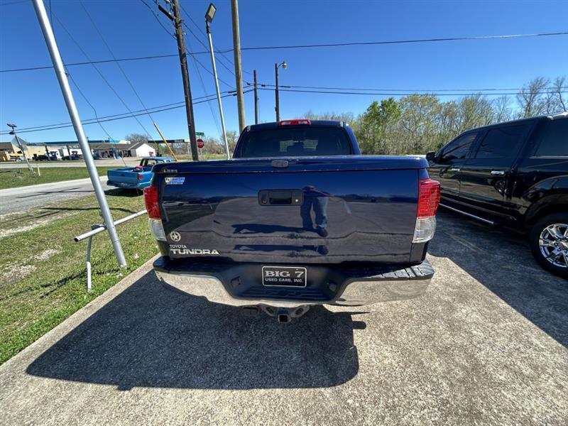 Toyota Tundra Tundra-Grade CrewMax 5.7L 2WD 2013