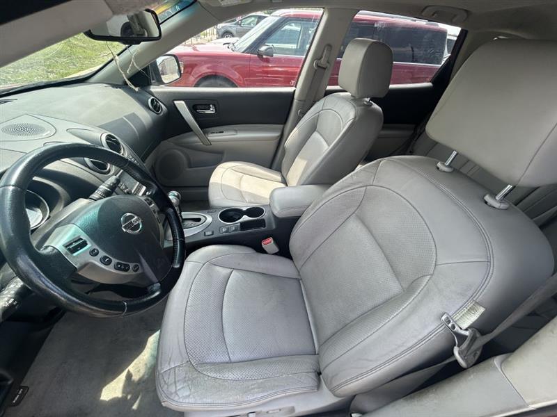 Nissan Rogue S 2WD 2013