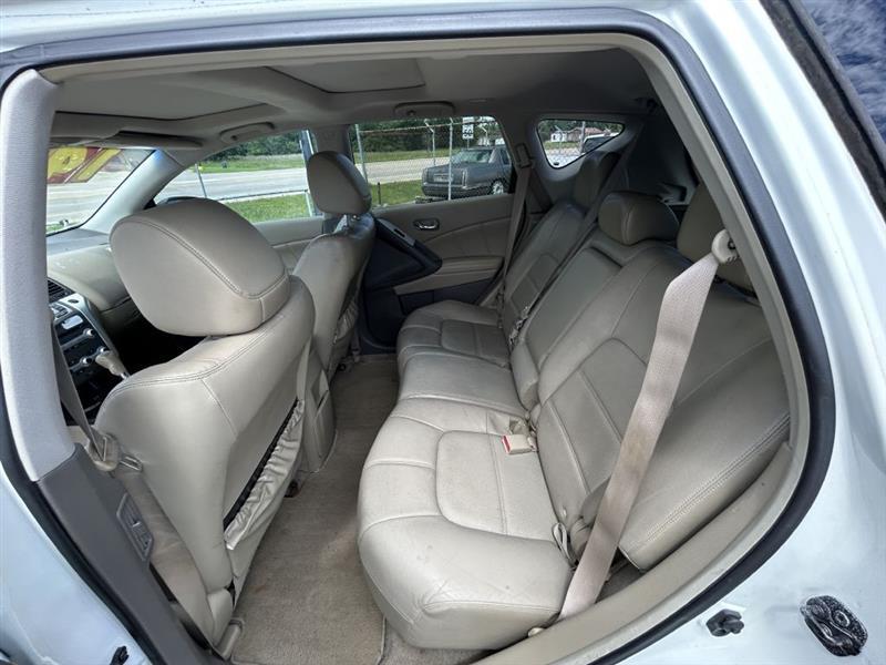 Nissan Murano S 2014