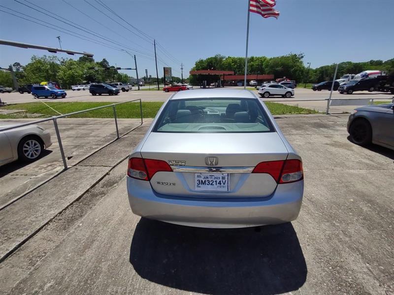 Honda Civic EX-L Sedan 5-Speed AT 2011