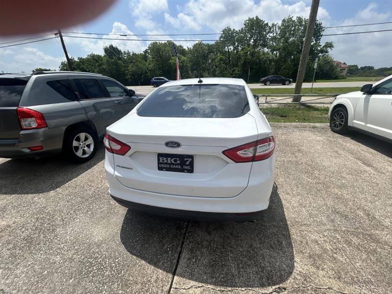 Ford Fusion S 2014