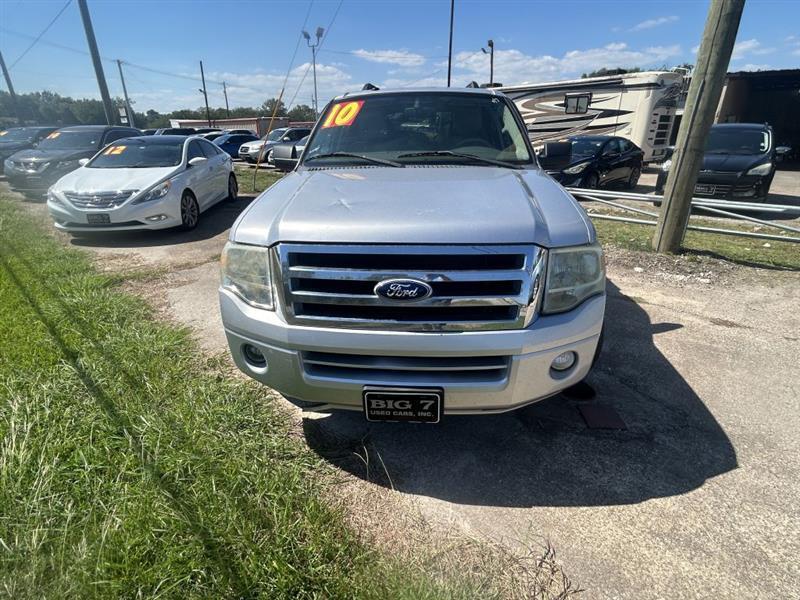 Ford Expedition XLT 2WD 2010