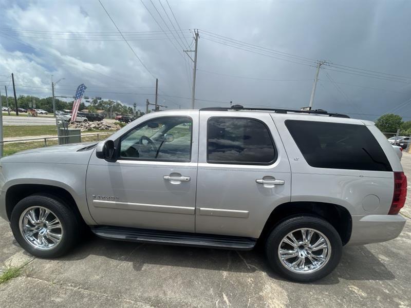 Chevrolet Tahoe LT1 2WD 2009