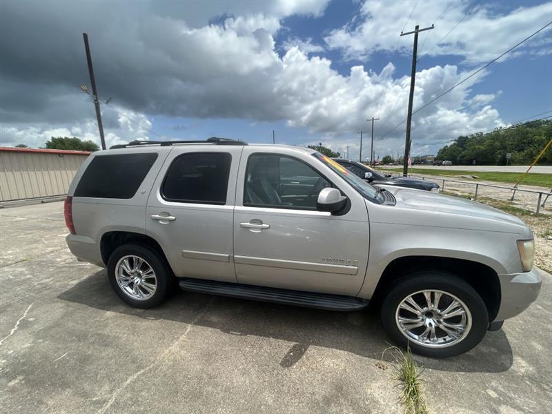 Chevrolet Tahoe LT1 2WD 2009