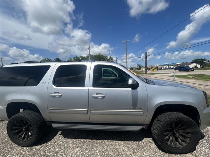 GMC Yukon XL SLT-1 1/2 Ton 4WD 2012