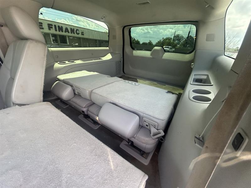 GMC Yukon XL SLT-1 1/2 Ton 4WD 2012