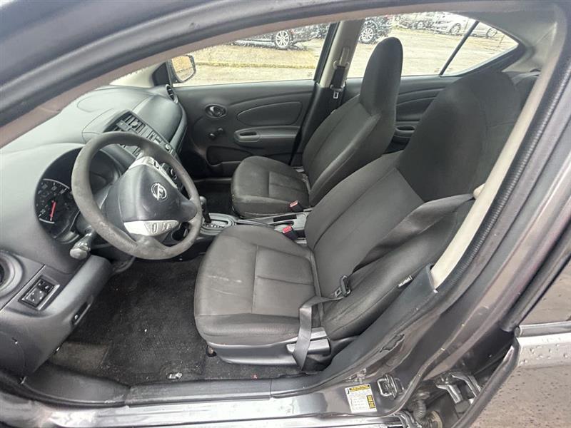 Nissan Versa  2017
