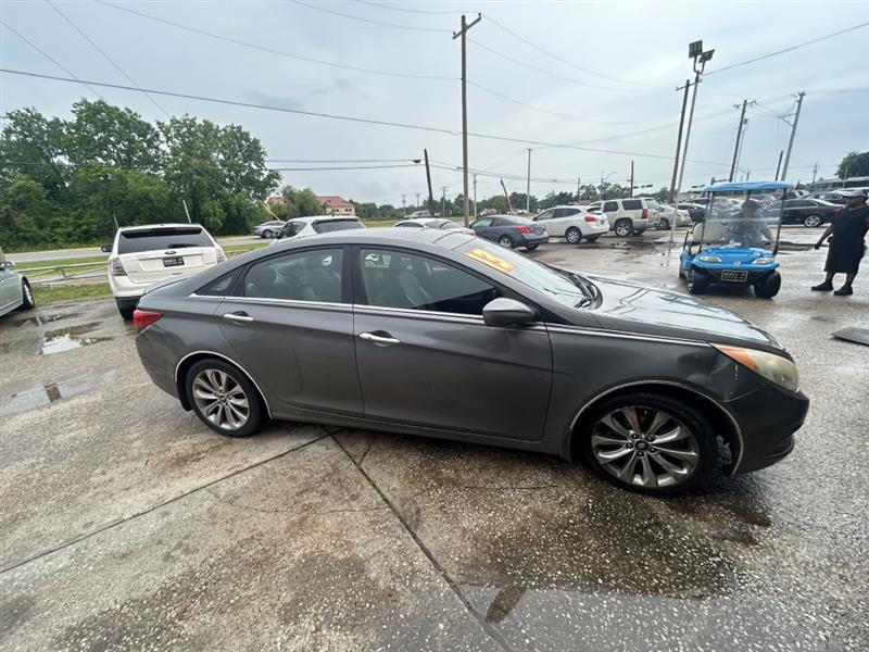 Hyundai Sonata SE Auto 2013