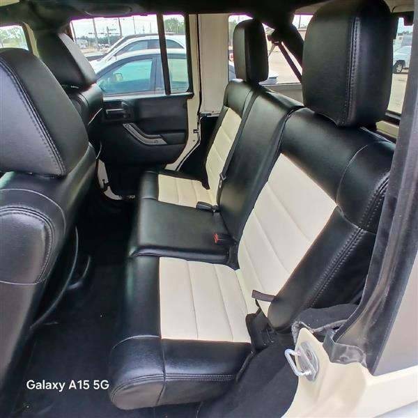 Jeep Wrangler Unlimited Sport 4WD 2011