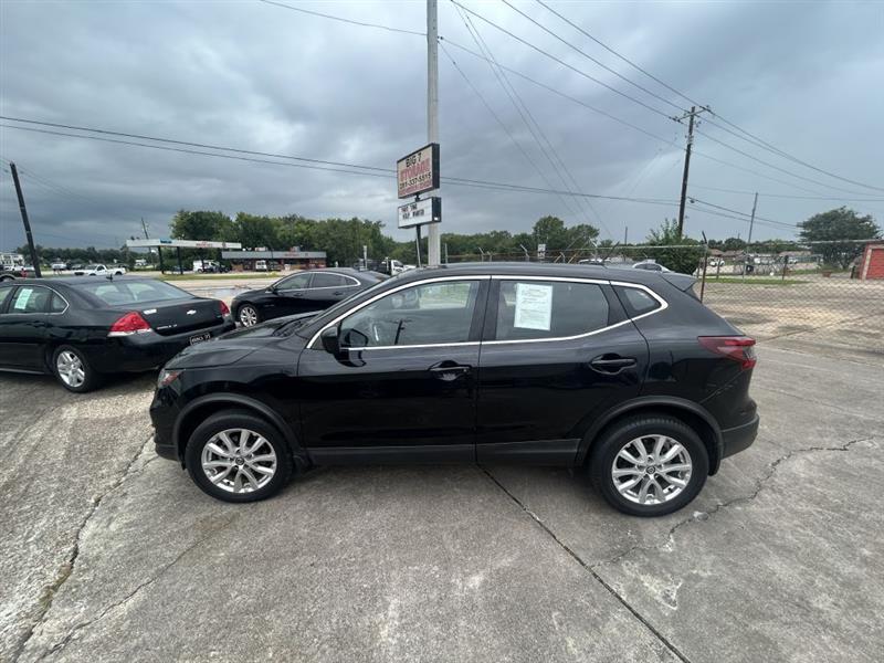Nissan Rogue Sport S 2021