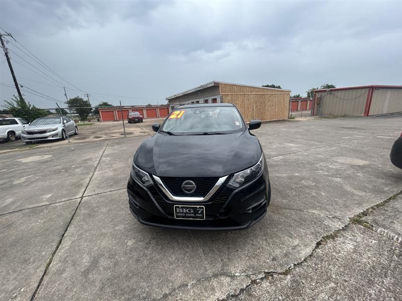 Nissan Rogue Sport S 2021