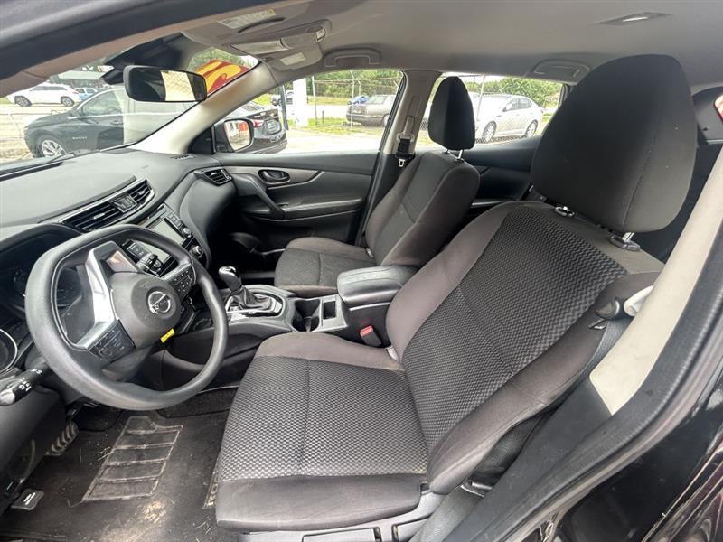 Nissan Rogue Sport S 2021