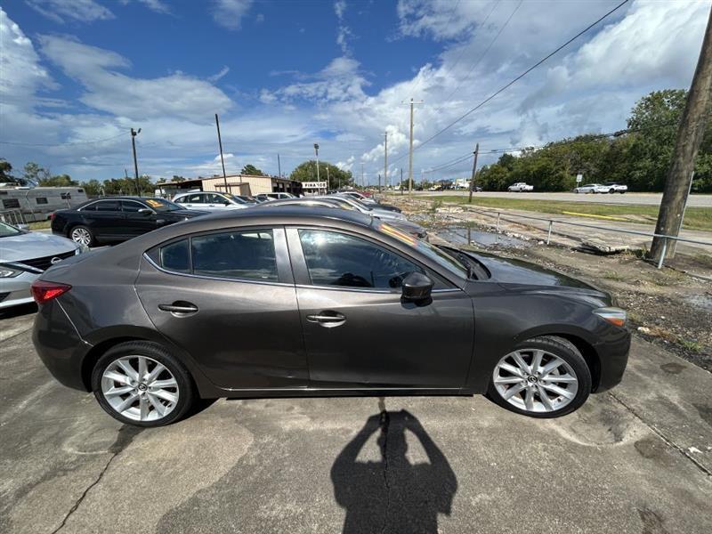 Mazda MAZDA3 i Touring AT 4-Door 2017