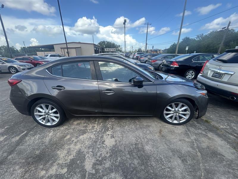 Mazda MAZDA3 i Touring AT 4-Door 2017